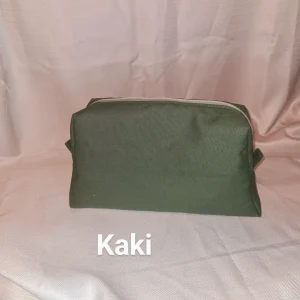 Trousse de toilette unie