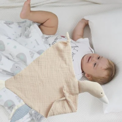 Doudou bébé | Oie en mousseline – Image 6