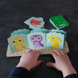 Porte Cartes en Bois pour Enfant Personnalisé