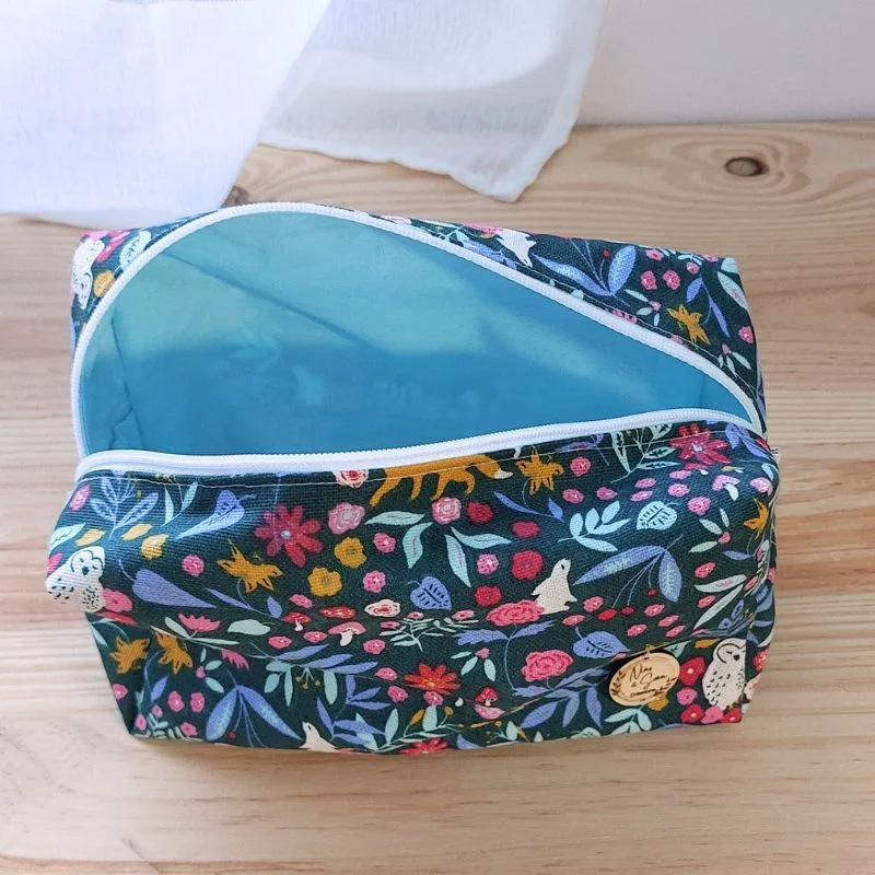 Trousse de toilette personnalisée avec étiquette en bois – Pour enfants et adultes – Image 3